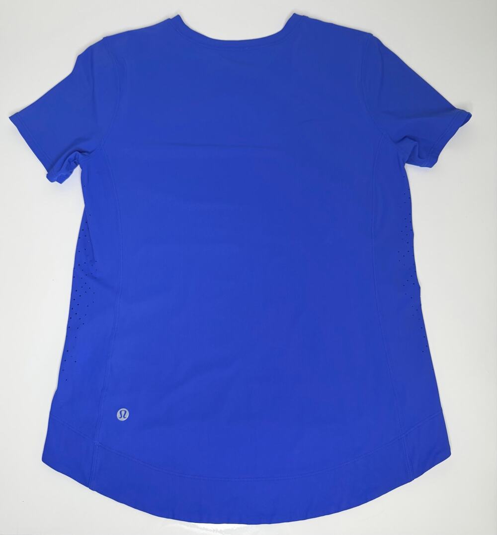 Lululemon High-Neck Running and Training T-Shirt Size 4 Blue